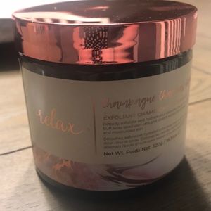 Manna Kadar Champagne Body Scrub